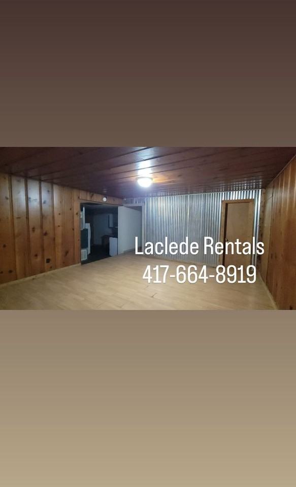 1306 E Route 66 - Photo 2 of 7