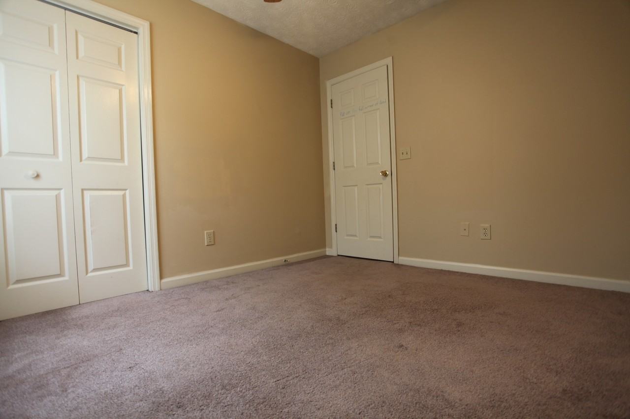 131 Halal Ct - Photo 3 of 12