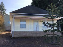 featured image of 15796 Sw Willamette St