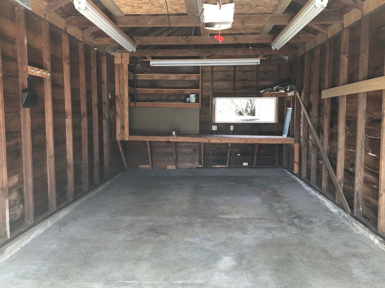 15796 Sw Willamette St - Photo 5 of 20