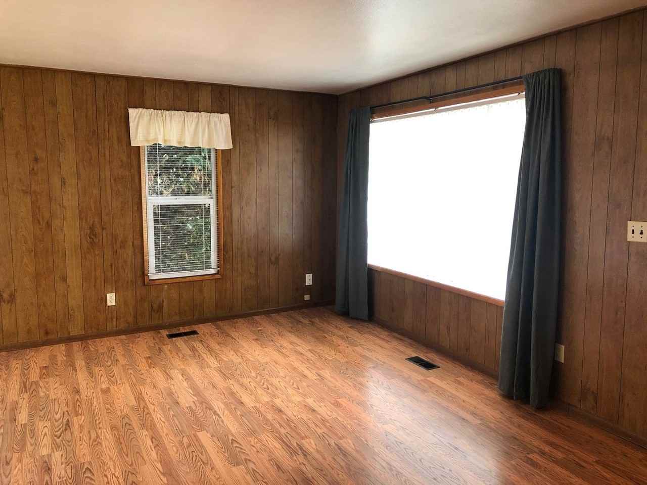 15796 Sw Willamette St - Photo 7 of 20