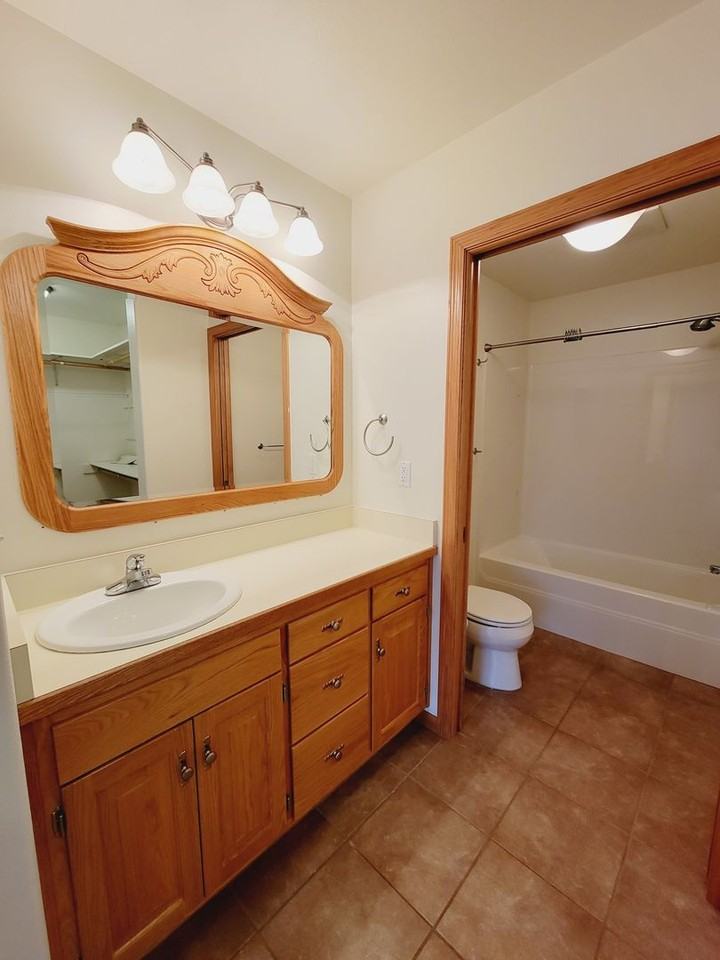 2300 Old Lawson Creek Rd #B3 - Photo 5 of 18