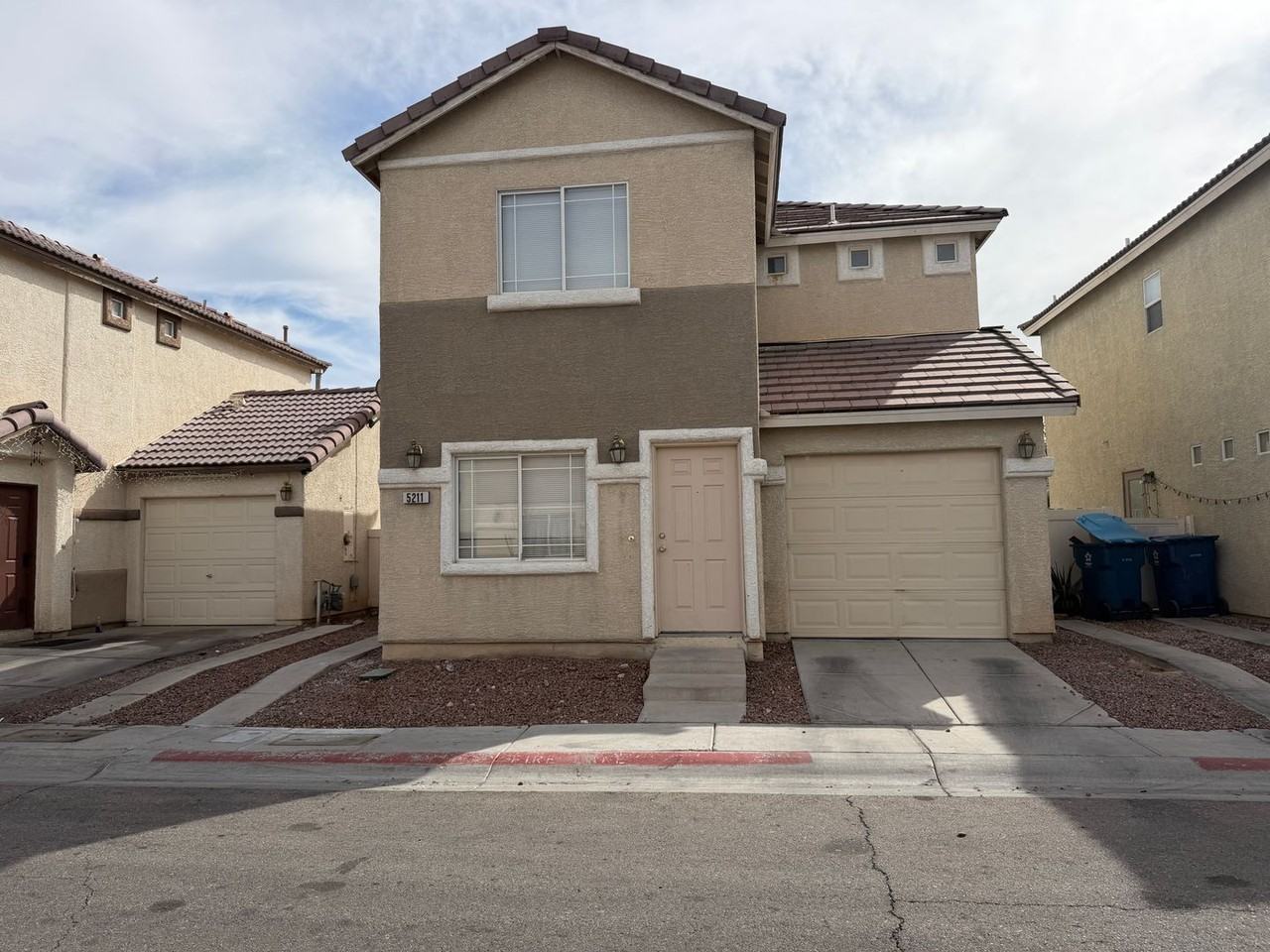 5211 Paradise Skies Ave - Photo 2 of 24
