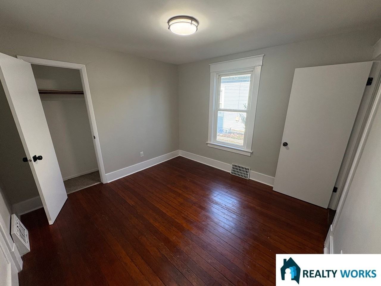 216 N 26th St - Photo 4 of 8