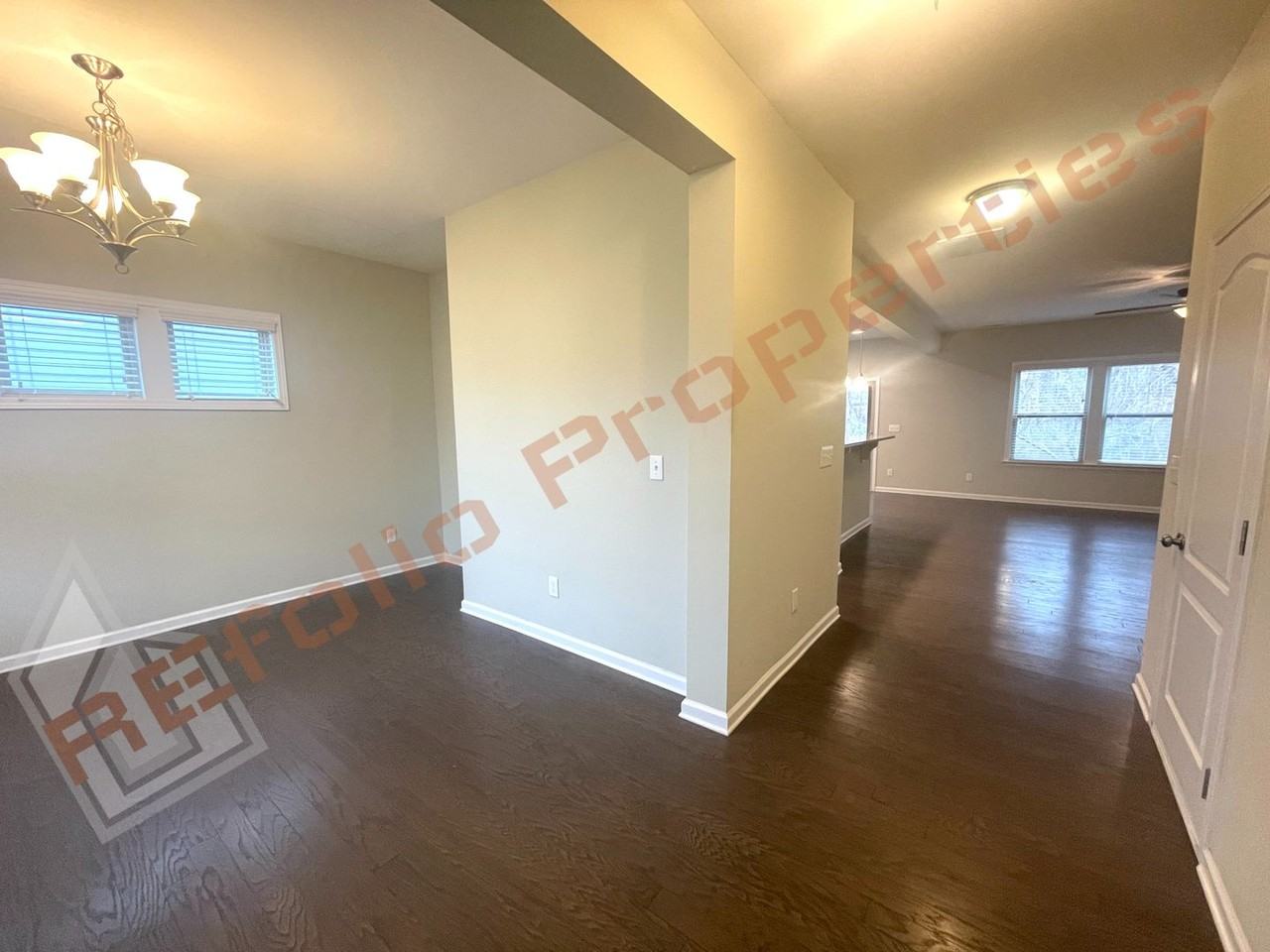 288 Heathwood Dr - Photo 2 of 34