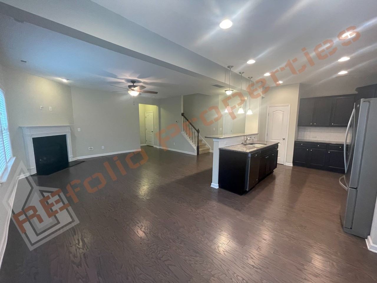 288 Heathwood Dr - Photo 6 of 34