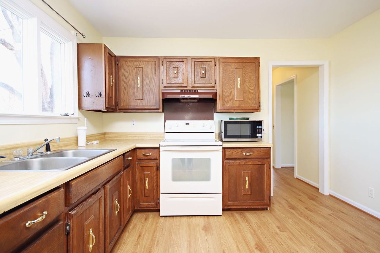 2485 Ranson Ct - Photo 5 of 17