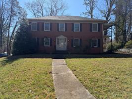 featured image of 27 Shorewood Dr