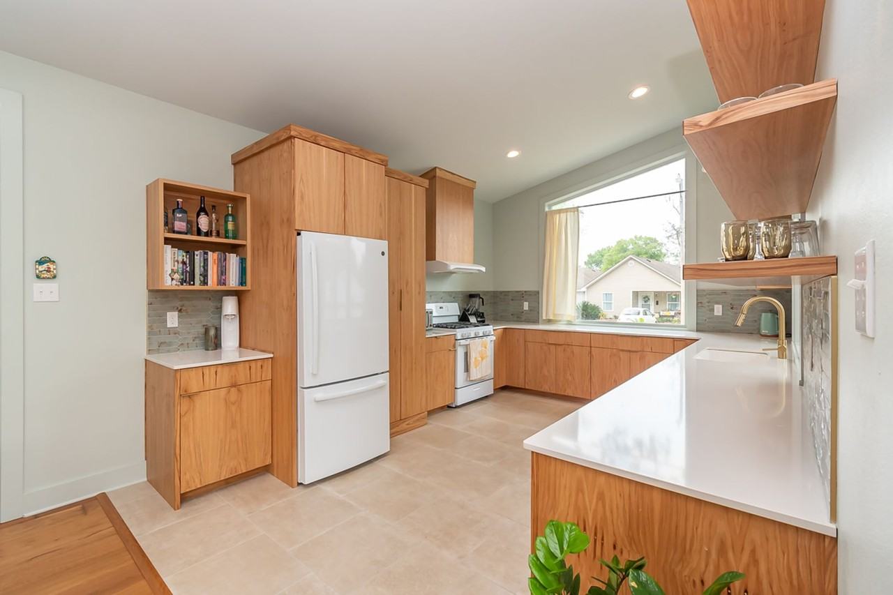 2684 Cork St - Photo 4 of 41