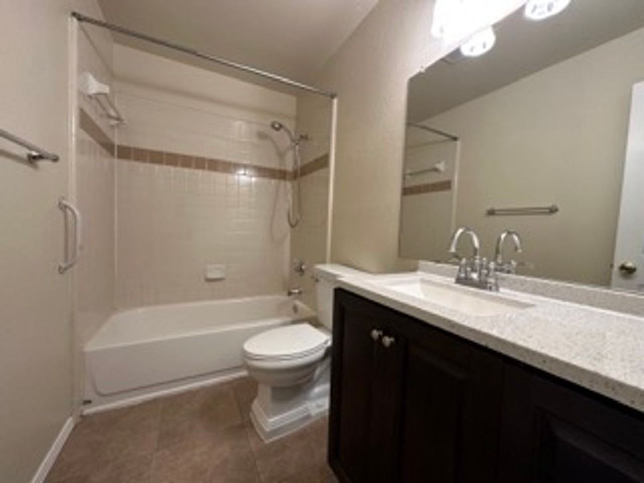 5812 Falconcrest Dr - Photo 7 of 15