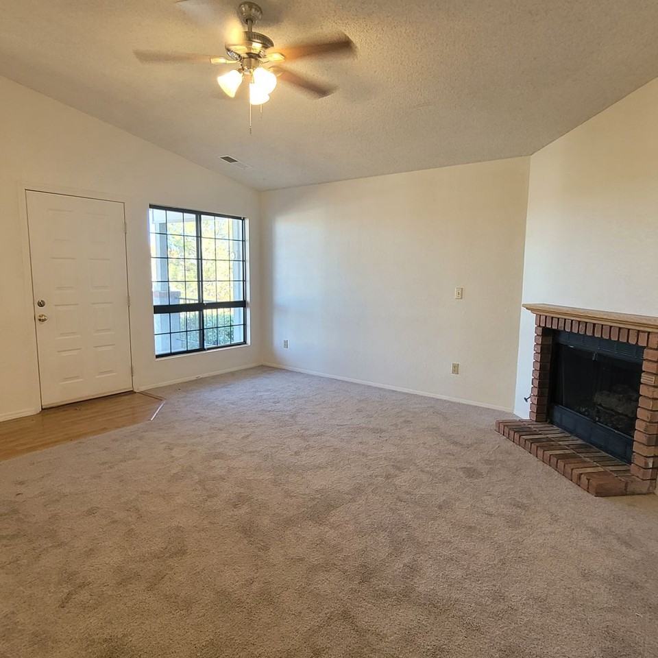 3090 Montana Ct Unit 5a - Photo 2 of 11