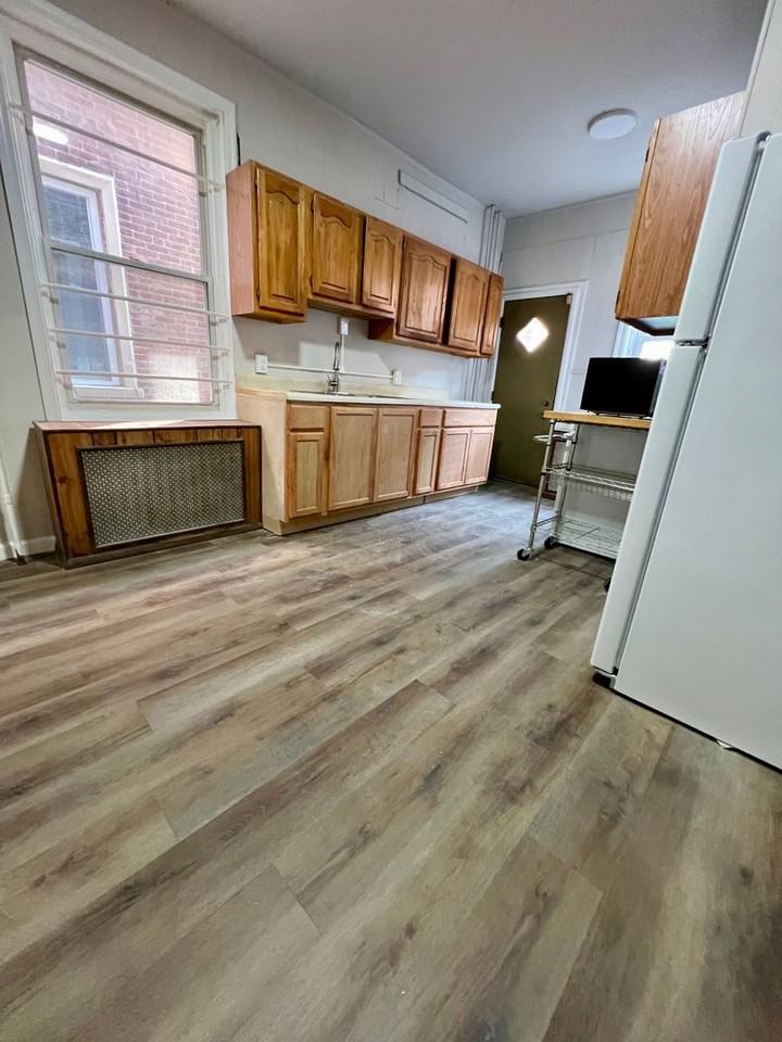 5440 Kingsessing Ave - Photo 7 of 21