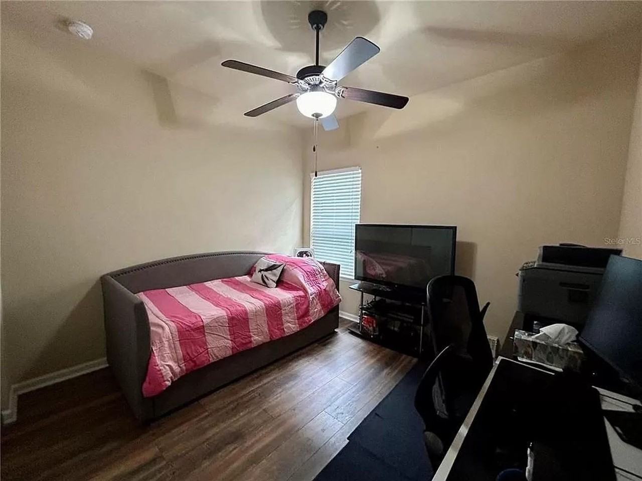 9883 Nw 17th Rd - Photo 3 of 14