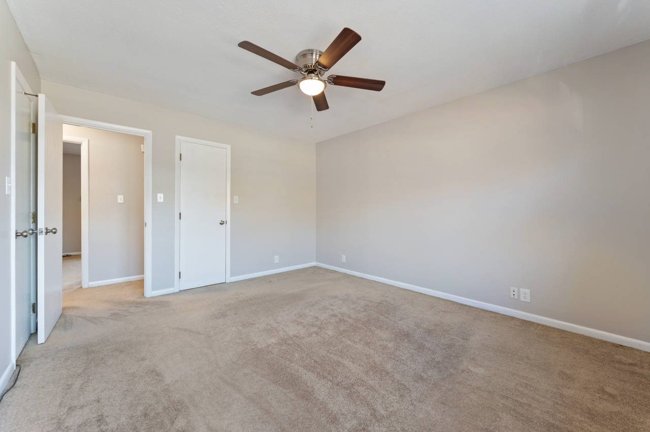 3422 Atlantic Ave - Photo 6 of 11