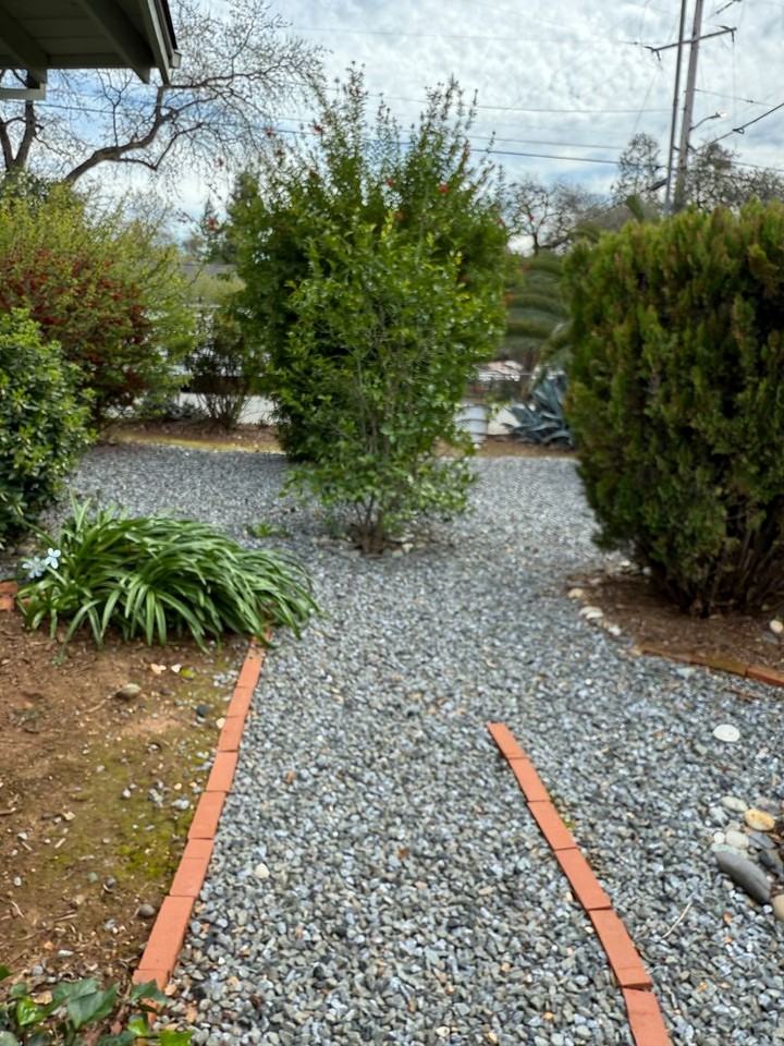 397 Huntley Ave - Photo 7 of 31