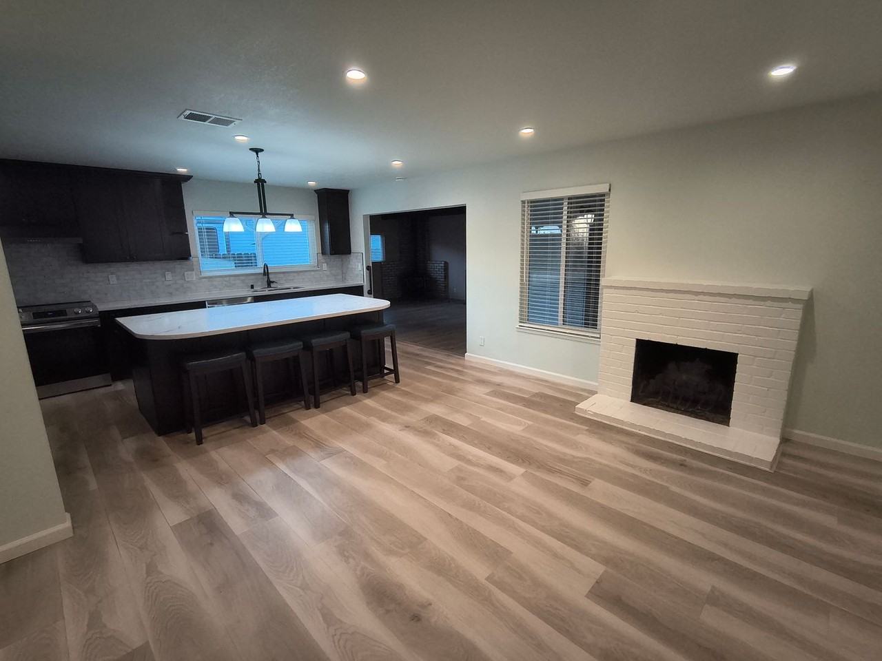 5376 Scenic Ave - Photo 6 of 50