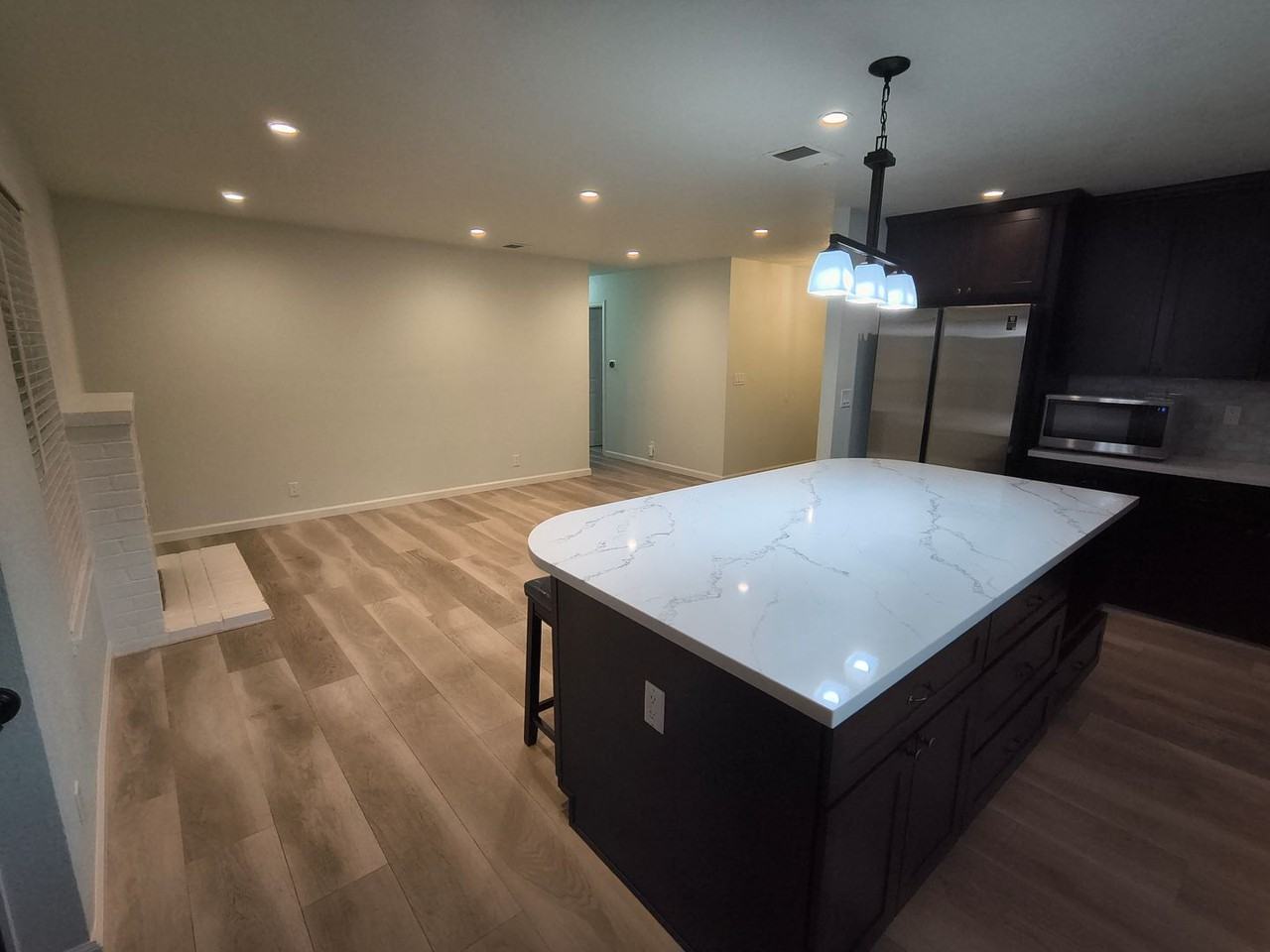 5376 Scenic Ave - Photo 7 of 50