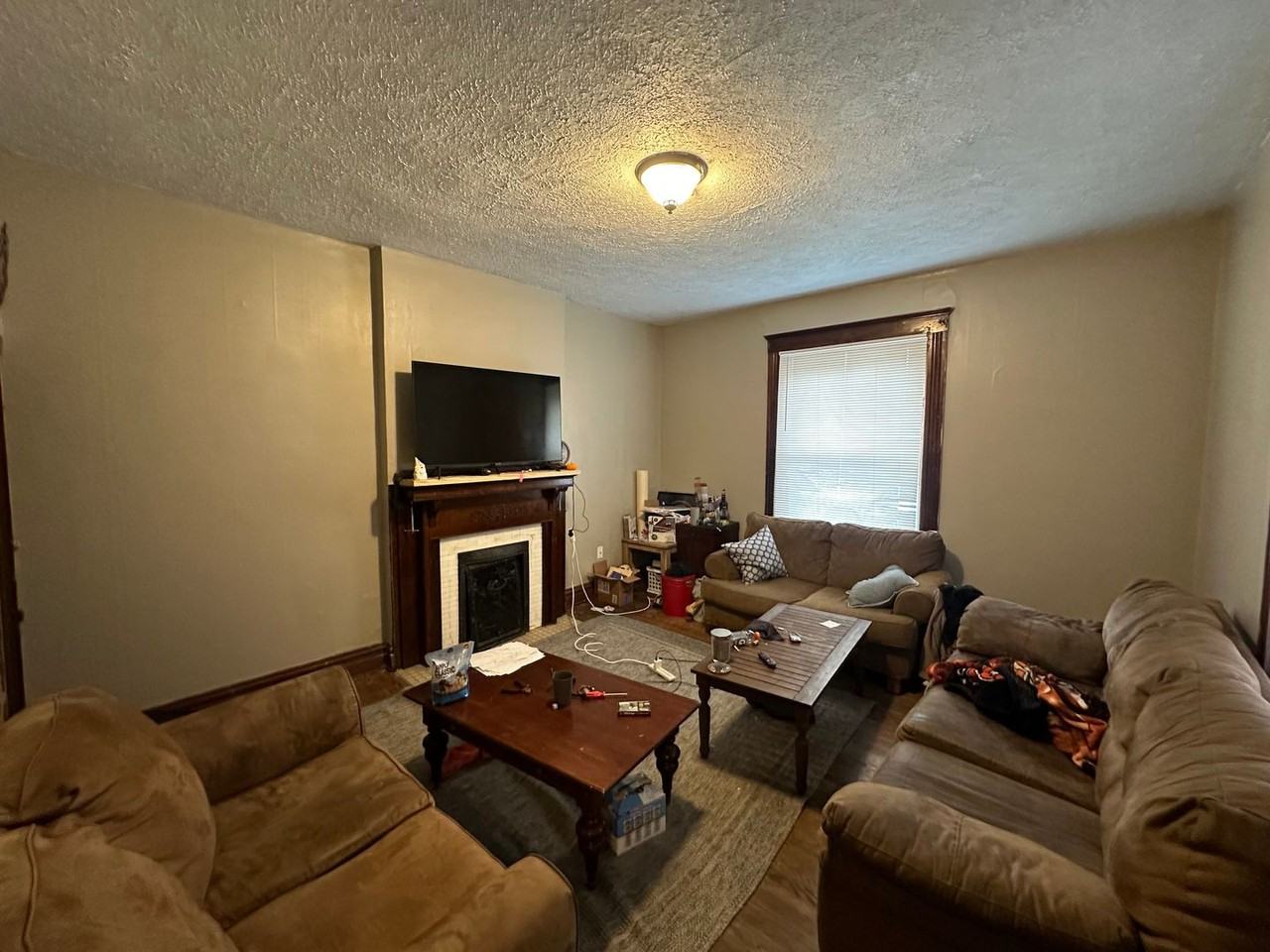 2661 Bellevue Ave - Photo 4 of 14