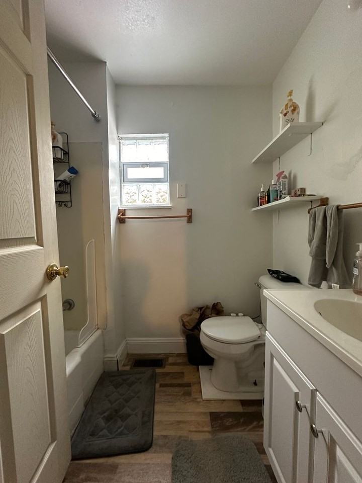 2661 Bellevue Ave - Photo 6 of 14