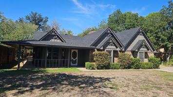 featured image of 1700 Kendolph Dr