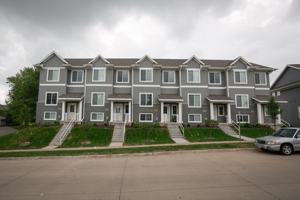 featured image of 1121 Mormon Trek Blvd