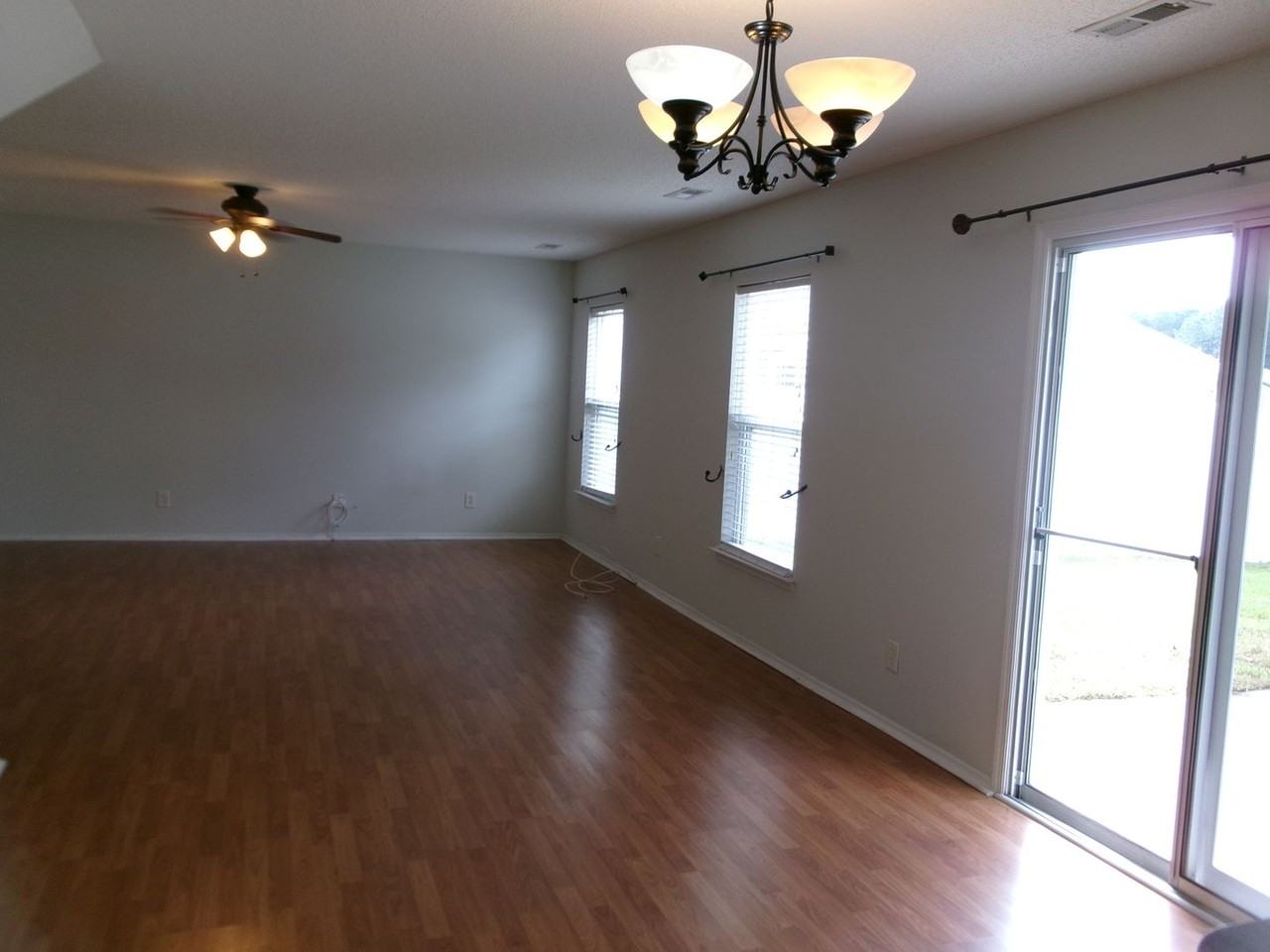 3064 Regency Oaks Dr - Photo 5 of 29