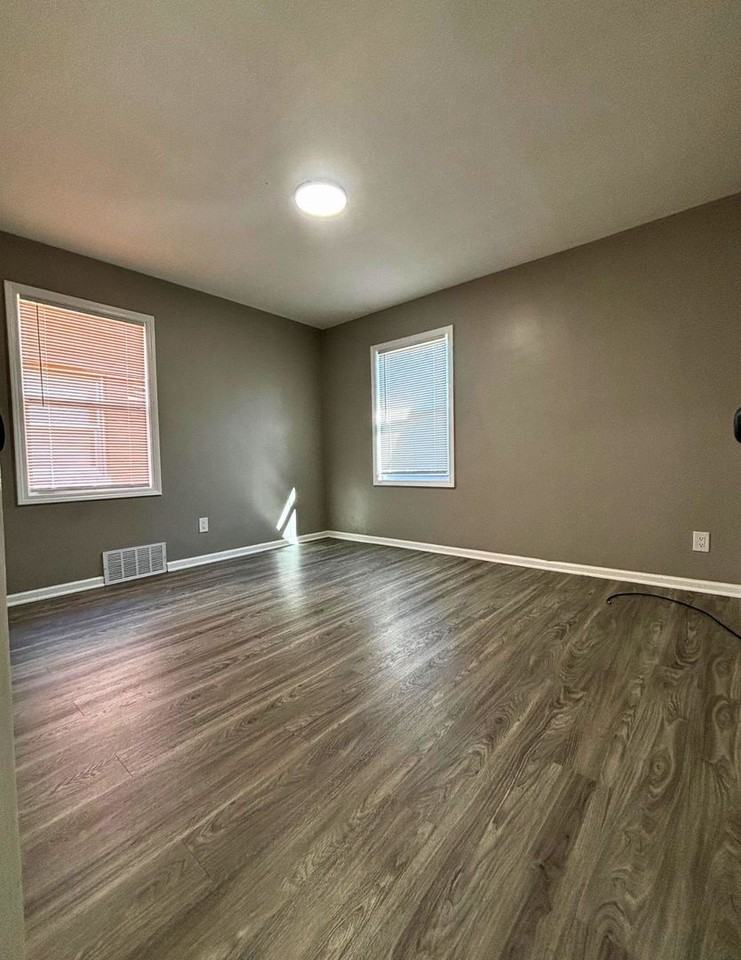 3564 Tyler St - Photo 2 of 10