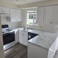 featured image of 260 5th St