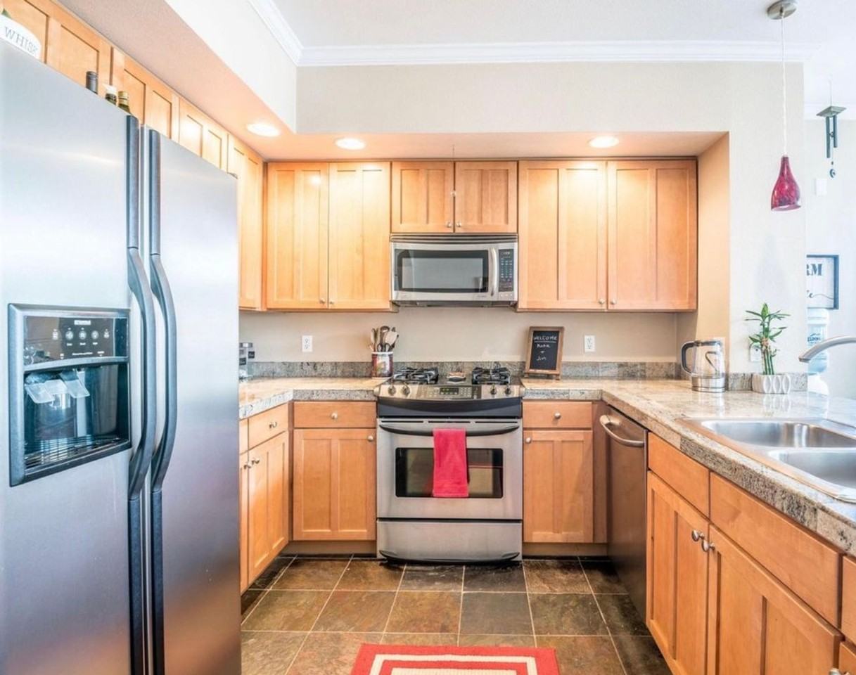 1705 Gaylord St #308 - Photo 7 of 23