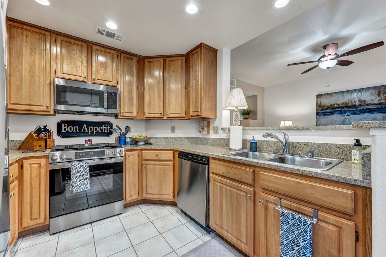 900 S Meadows Pkwy #1914 - Photo 3 of 50