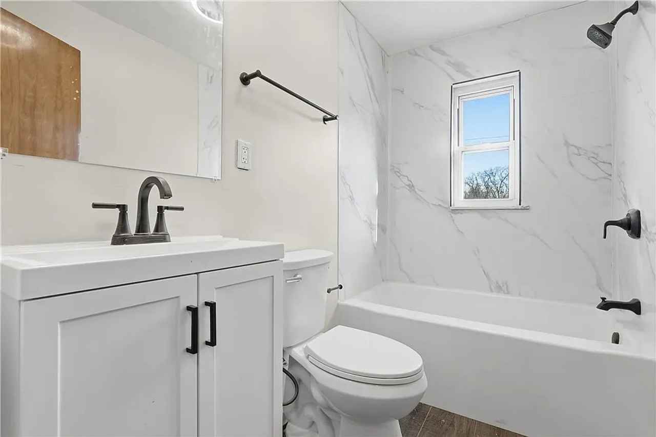 1865 Montour St - Photo 4 of 14
