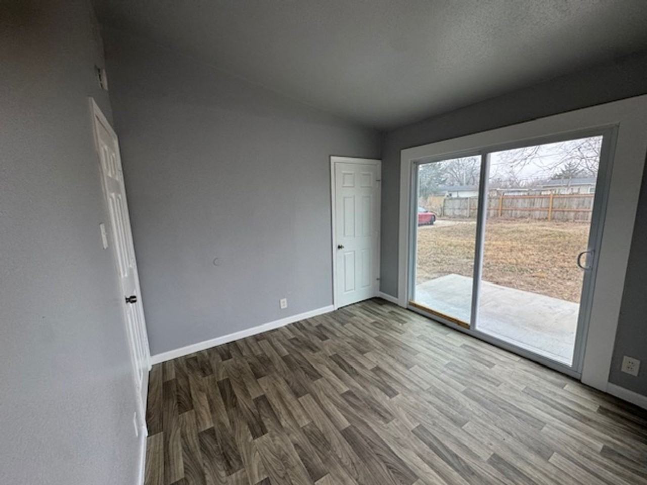 143 Saint James Ln - Photo 7 of 12