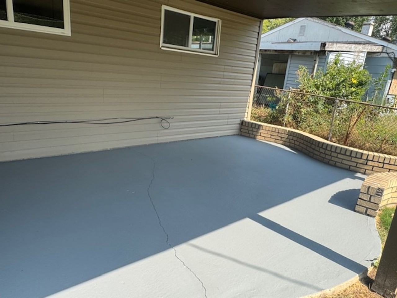 1608 Parklane Dr - Photo 2 of 8