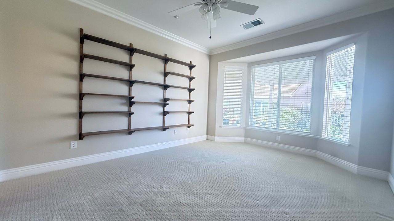 1355 Mcprince Ln - Photo 3 of 30