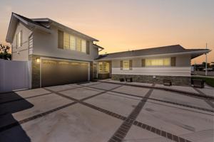 featured image of 17637 Locust St