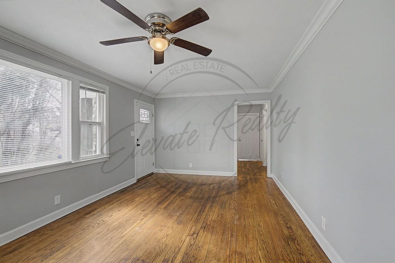 1020 Buck Dr - Photo 6 of 35