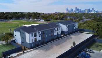 featured image of 3235 Dallas St