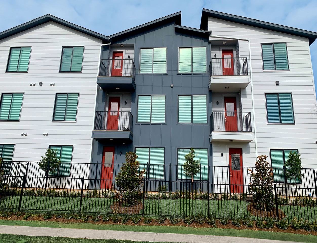 “Studios & 1 - Photo 5 of 34