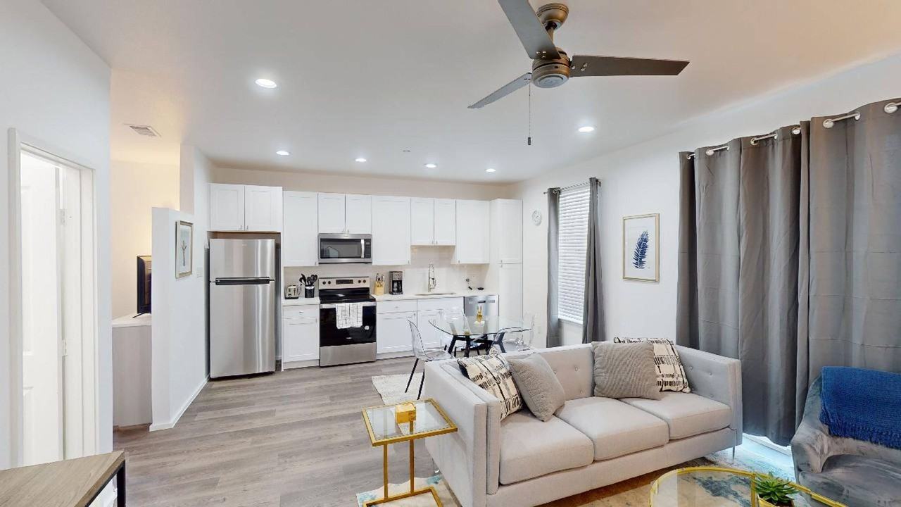 “Studios & 1 - Photo 6 of 34