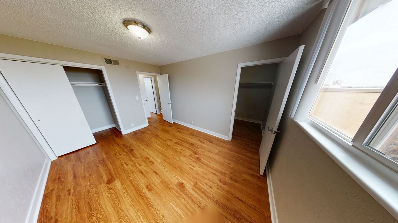 Amber Apartments - Photo 5 of 12