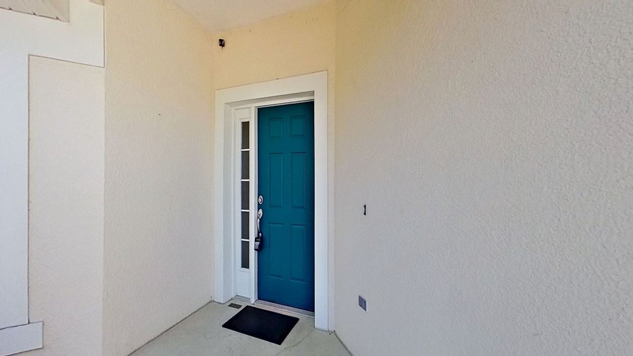 8986 Tropical Bend Cir - Photo 3 of 50