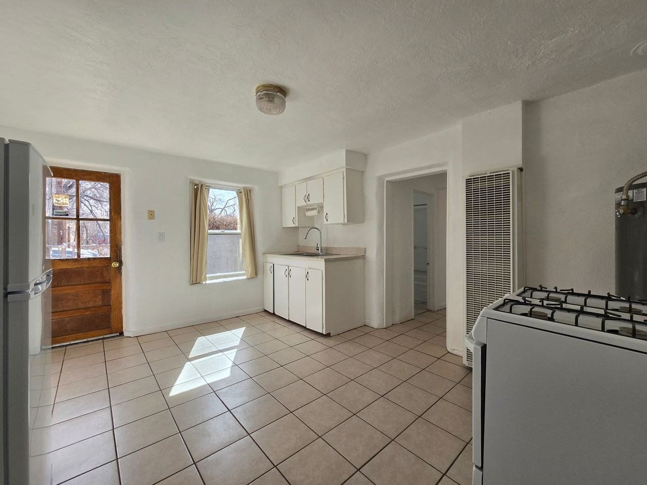 739 Montez Pl - Photo 6 of 16