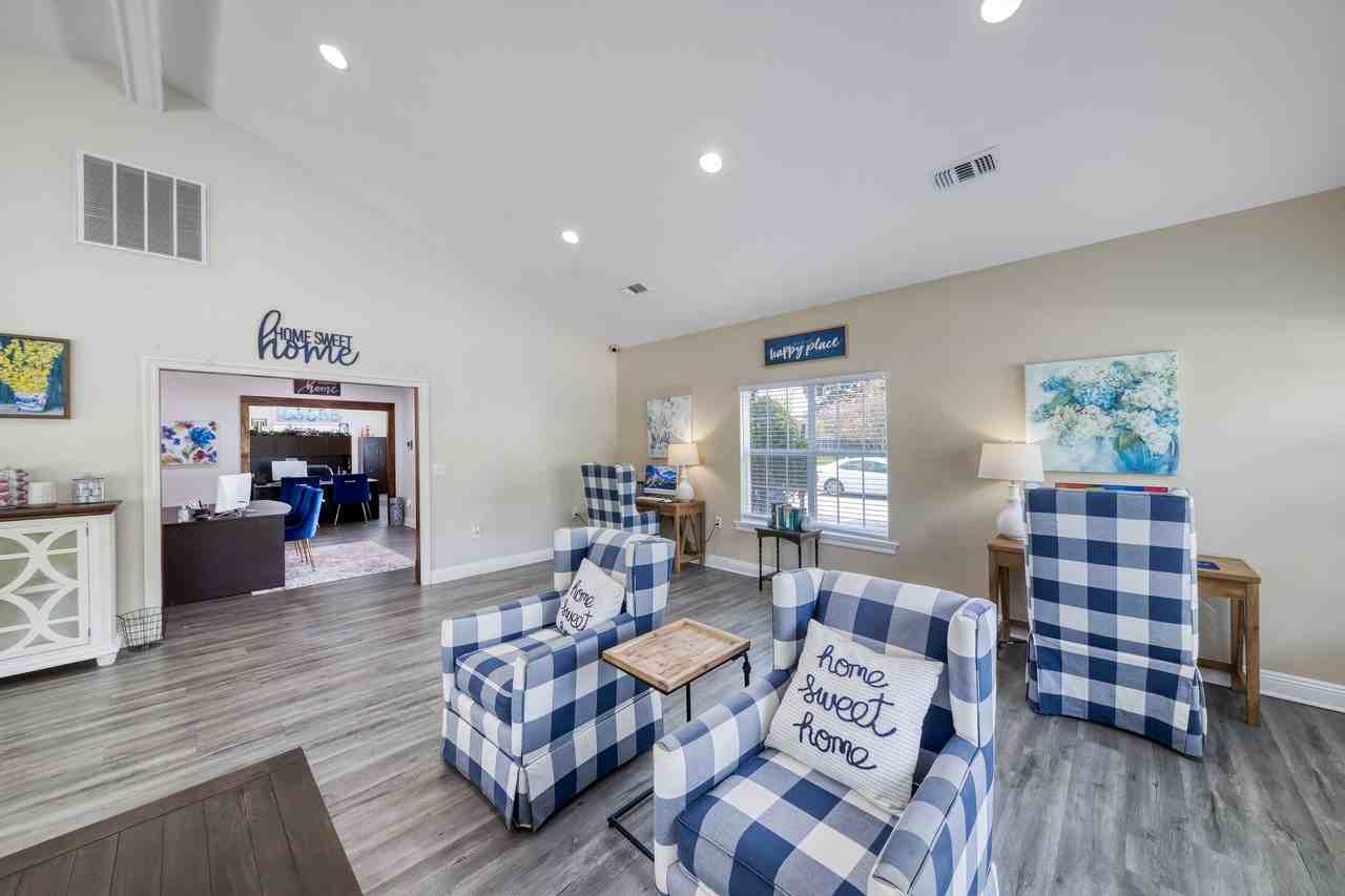 Experience the best of apartment living at City Heights Denham Springs. - Photo 7 of 24