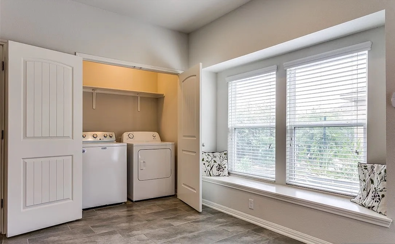 159 Wainscot Oak Way - Photo 5 of 15