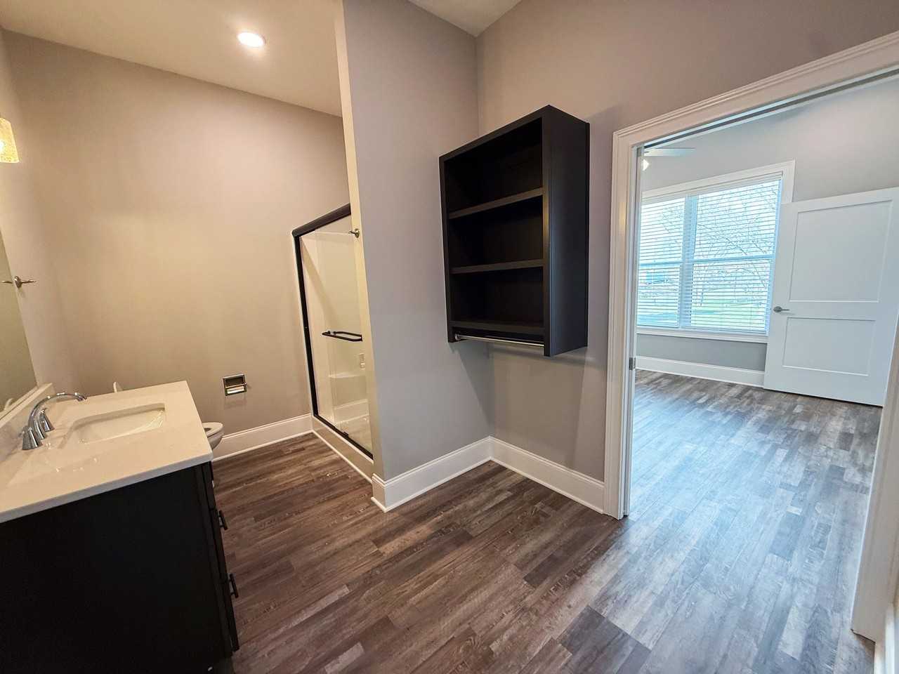 Creason Grove Apartments - Photo 7 of 32