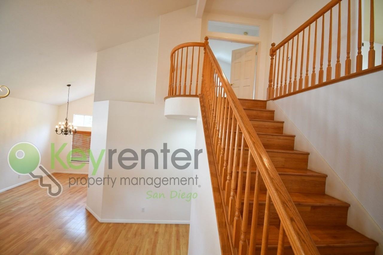 7712 Goldfish Way - Photo 4 of 33