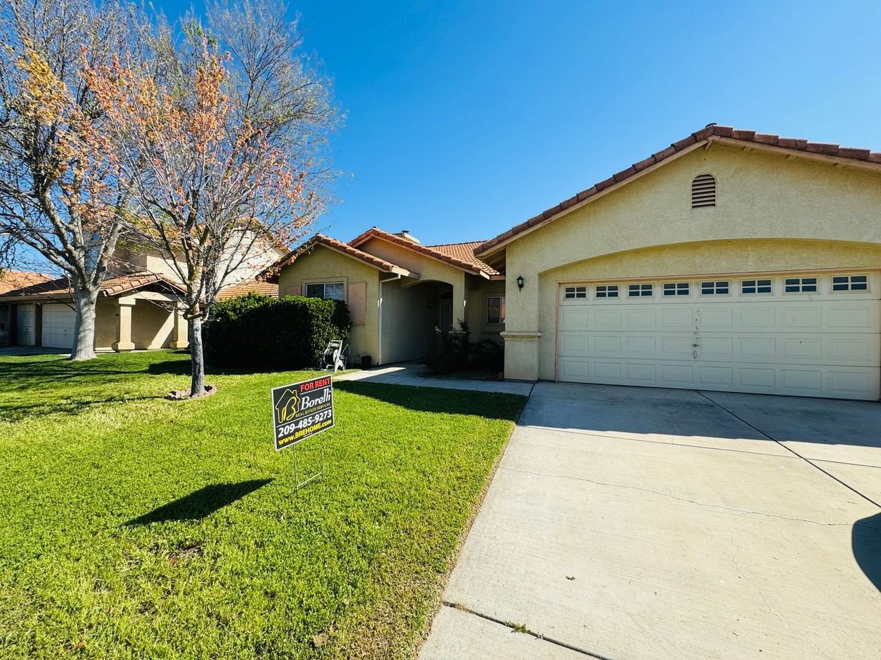 312 Rosalie Ct - Photo 2 of 14