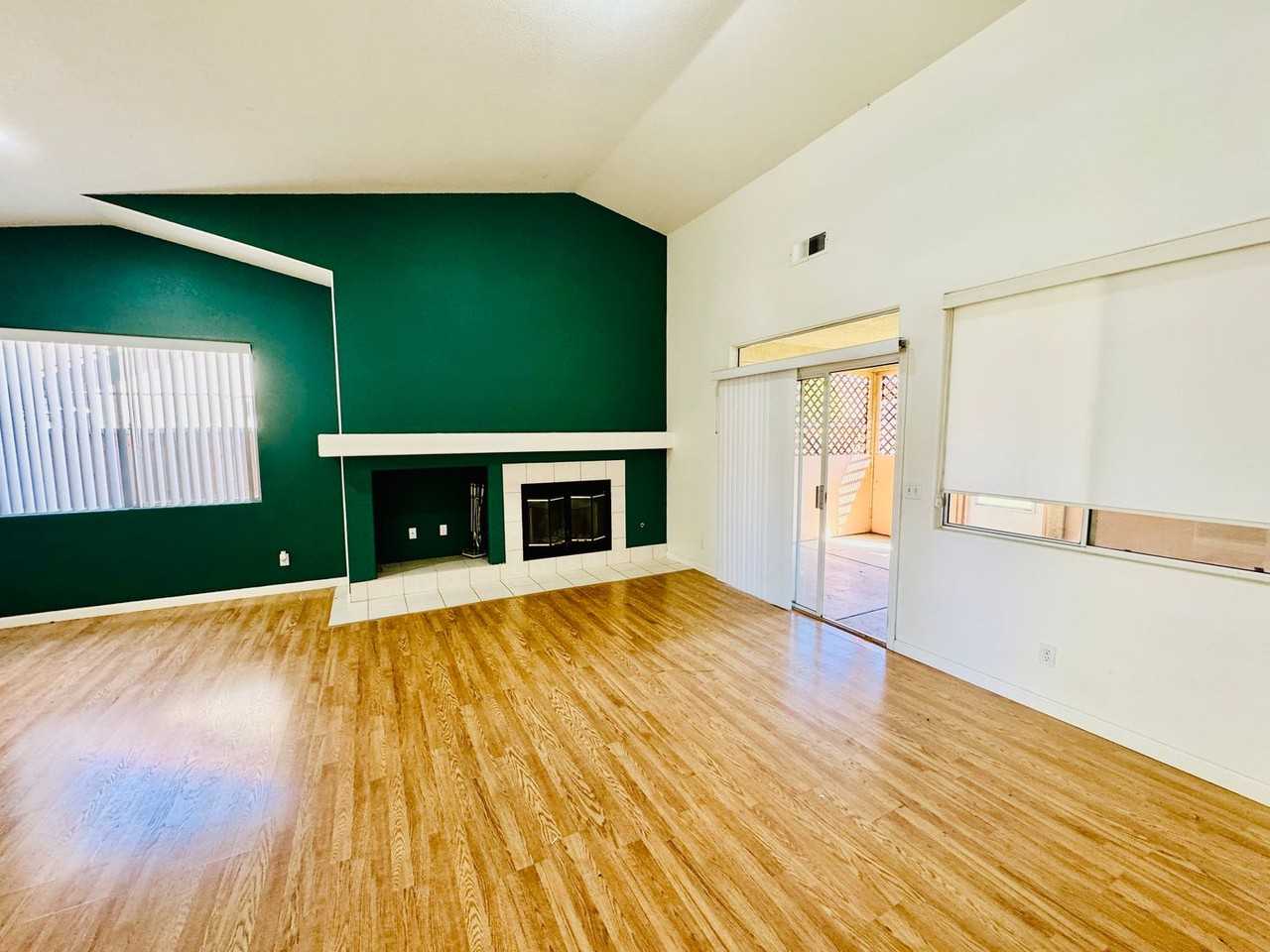 312 Rosalie Ct - Photo 5 of 14