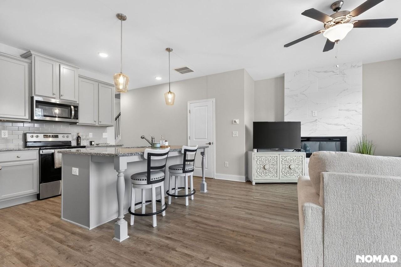 110 Greenview Ct - Photo 4 of 32