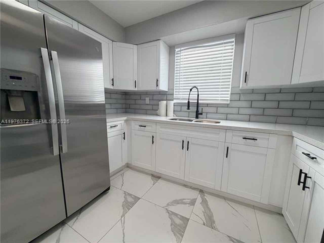 508 E 23rd St #508 - Photo 3 of 15